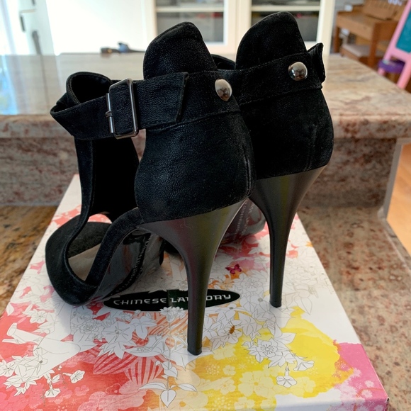 Chinese Laundry Black Jolt Bootie NWT - Picture 5 of 8